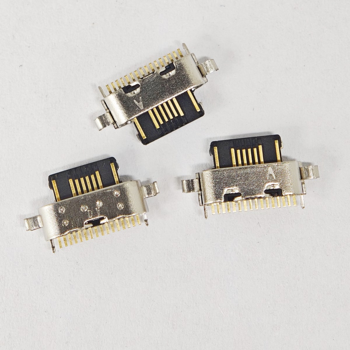 Travel Plug Type C - 10-50 Peças para Motorola Moto G34
